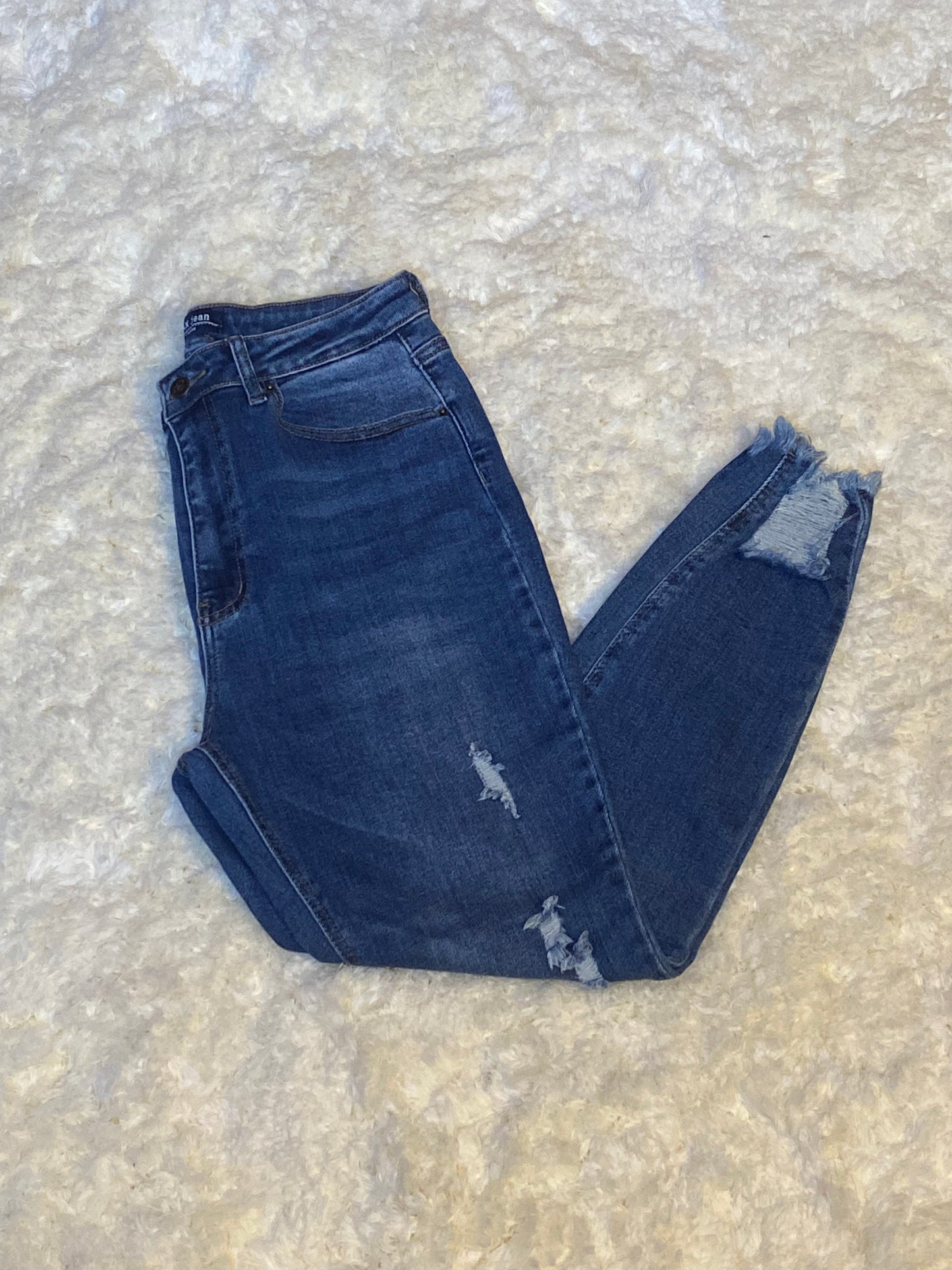 Distressed High Rise Skinny Jeans